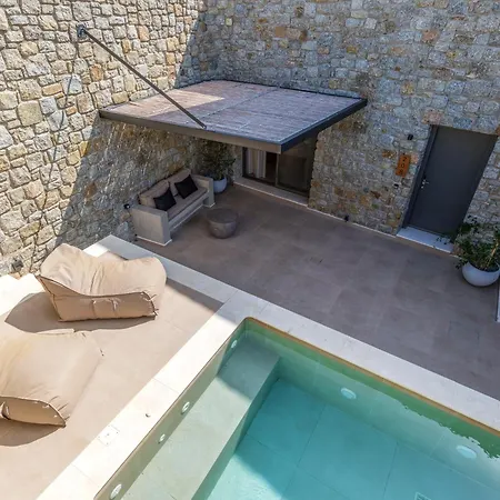 Apartment Evi &