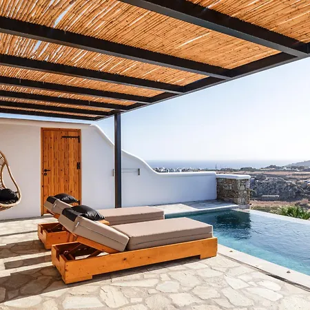 Evi & * Mykonos Town