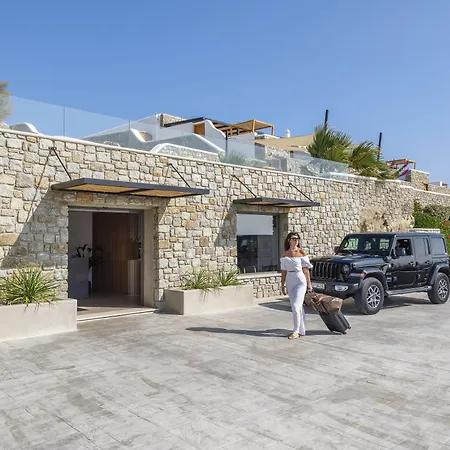 Evi & Mykonos Town