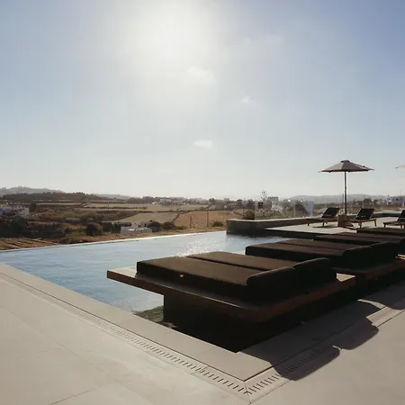 Evi & * Mykonos Town