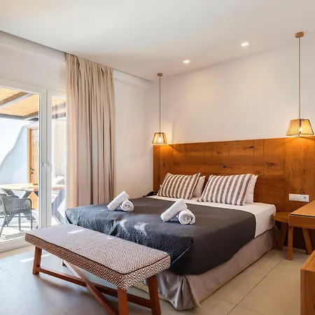 Apartman Evi & *