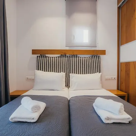 Evi & * Mykonos Town